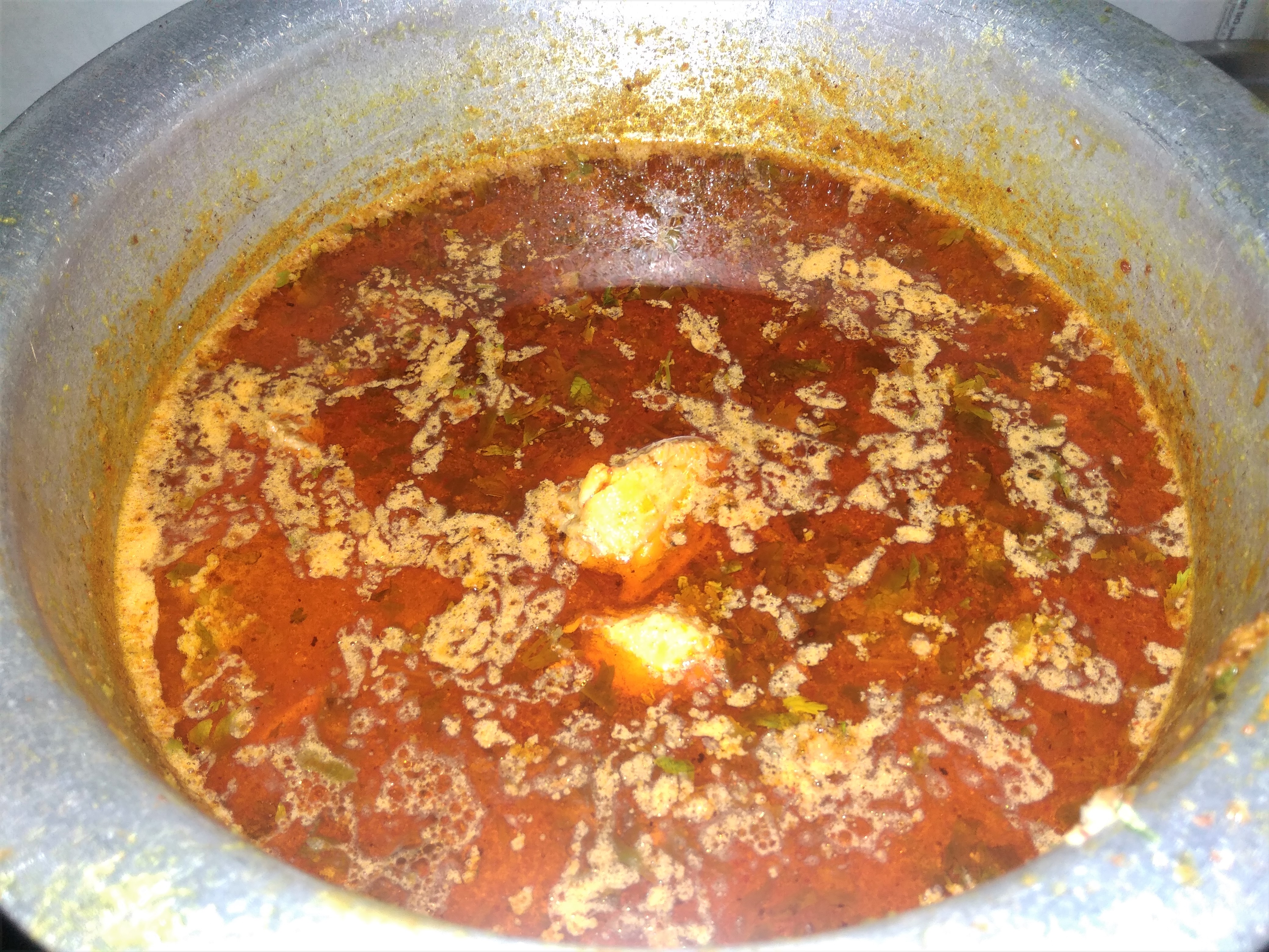 Chicken Khula Rassa (Chicken in Kolhapuri Curry)