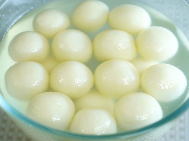 Pure Ghee Egg Tadka Bengali style with Rosogolla