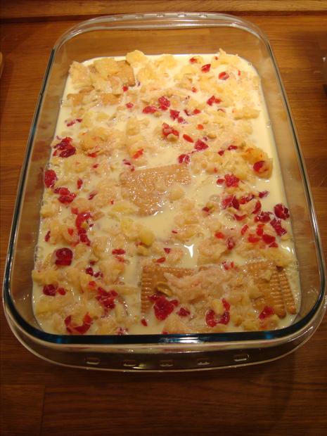 Pineapple biscuit pudding