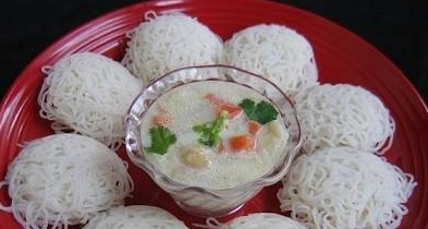 Idiyappam and vegetable stew