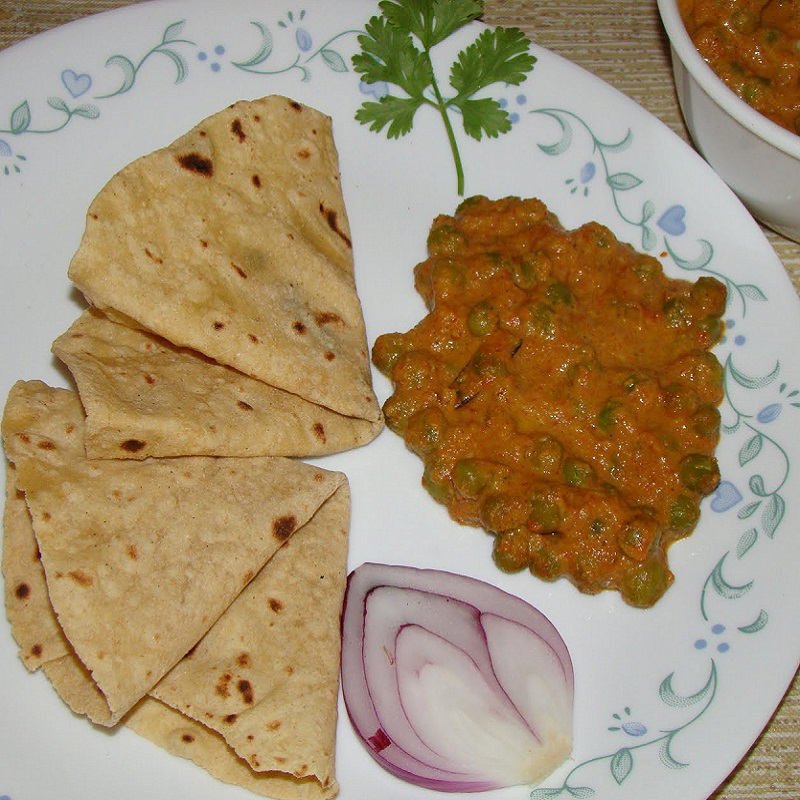 Chapati With Veg Gravy