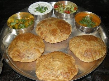 Puri with side dish