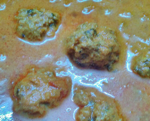 Mutton urundai curry