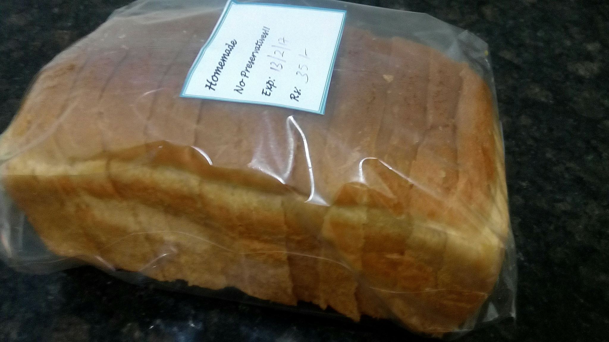 white bread loaf (no preservatives)