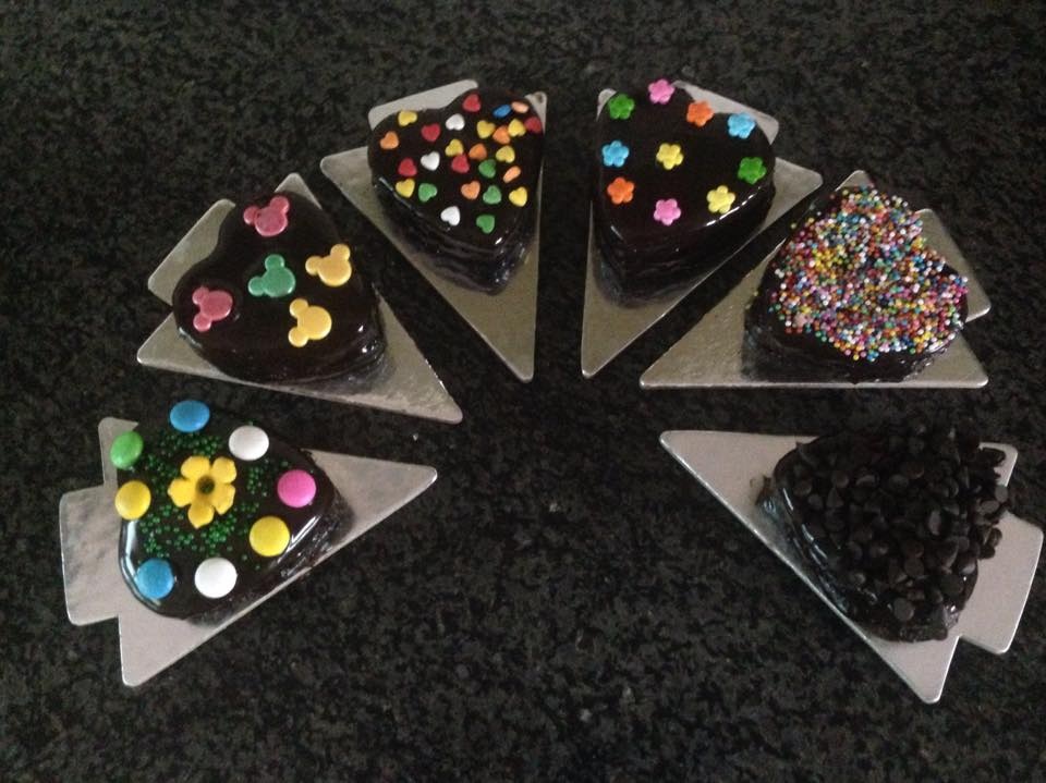 Mini chocolate cakes
