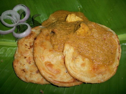 Parotta with Chicken Salna